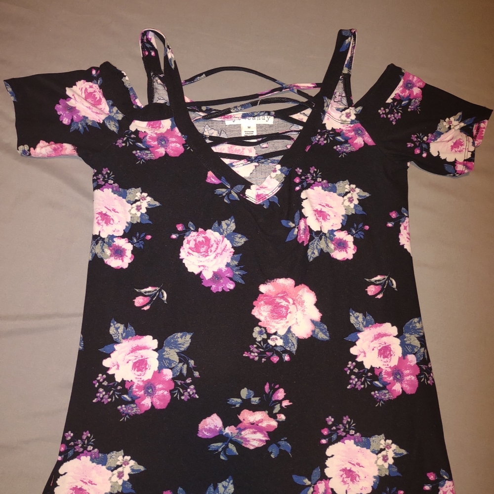 Short sleeve shirt